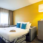 Mercure Paris Sud Les Ulis-courtaboeuf Hotel 4*