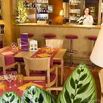 Mercure Paris Sud Les Ulis-courtaboeuf Отель