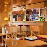 فندق Mercure Paris Sud Les Ulis-courtaboeuf 4*