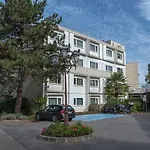 Mercure Paris Sud Les Ulis-courtaboeuf Les Ulis