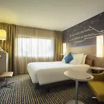 Mercure Paris Sud Les Ulis-courtaboeuf Hotel 4*