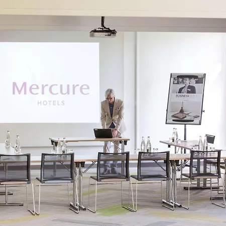 Mercure Paris Sud Les Ulis-courtaboeuf 4*