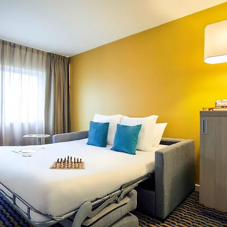 Mercure Paris Sud Les Ulis-courtaboeuf Отель 4*