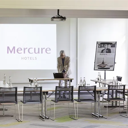Mercure Paris Sud Les Ulis-courtaboeuf 4*