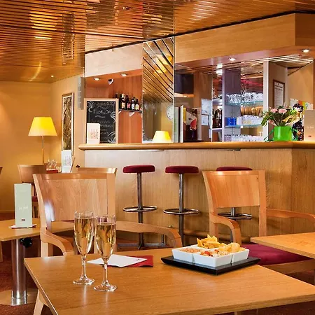 Hotel Mercure Paris Sud Les Ulis-courtaboeuf 4*