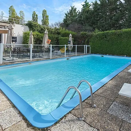 Mercure Paris Sud Les Ulis-courtaboeuf 4*