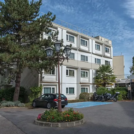 Mercure Paris Sud Les Ulis-courtaboeuf לס אוליס