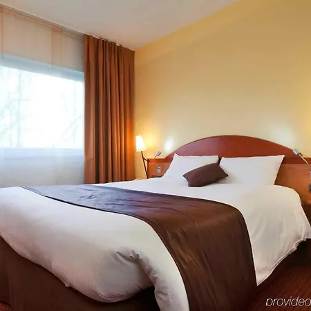 Mercure Paris Sud Les Ulis-courtaboeuf 4*