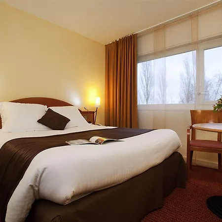 Mercure Paris Sud Les Ulis-courtaboeuf فندق