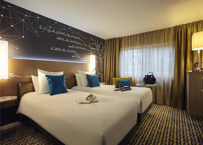 Hotel Mercure Paris Sud Les Ulis-courtaboeuf 4*
