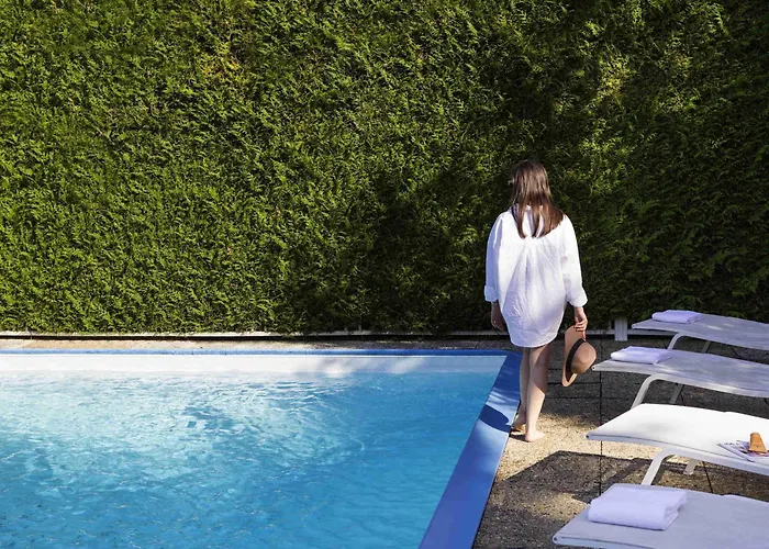 Mercure Paris Sud Les Ulis-courtaboeuf 4*