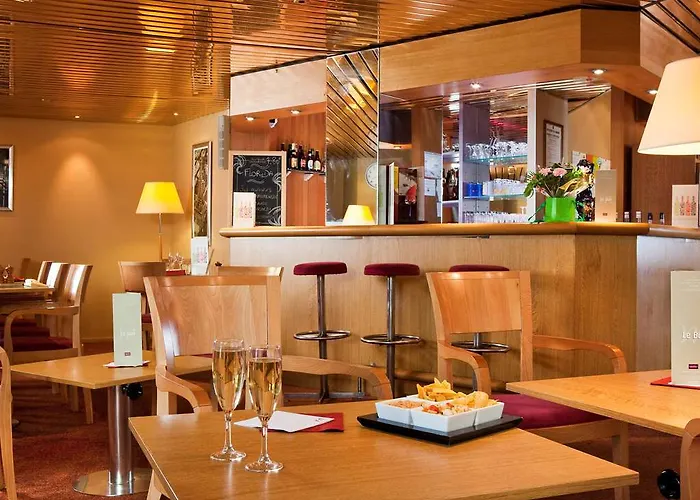 Hotel Mercure Paris Sud Les Ulis-courtaboeuf 4*